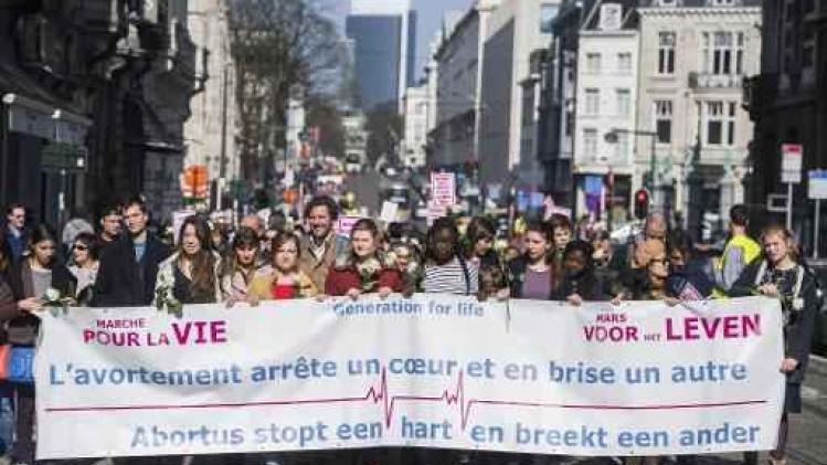 Mars voor het Leven in Brussel tegen abortus en euthanasie trekt 1.500 deelnemers
