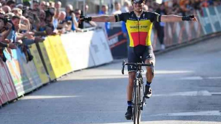UCI geeft Gilbert en veertien andere renners boete voor "gevaarlijk rijgedrag"