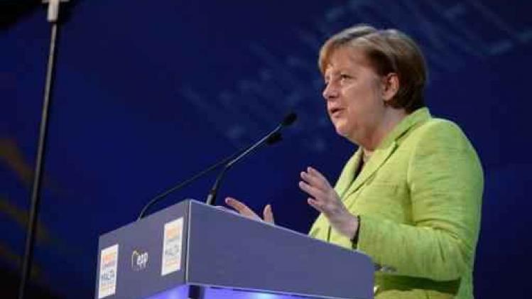 Merkel raadt vluchtelingen aan in landelijk Duitsland te wonen