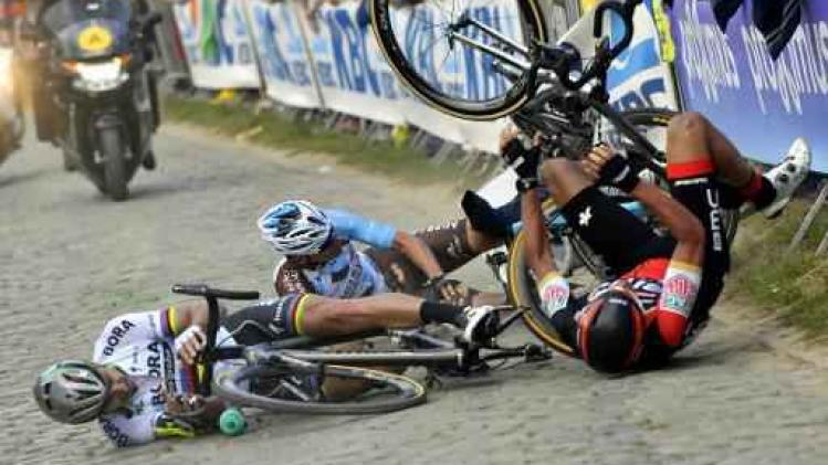 Ronde van Vlaanderen - Oliver Naesen viel op "cruciaal moment"