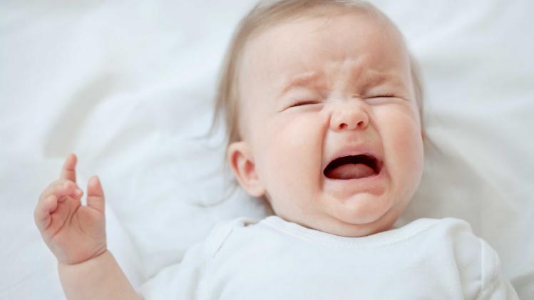 AM_b_what-do-I-do-if-baby-cries-at-night