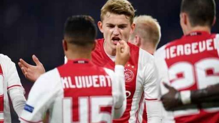 Europa League - Superieur Ajax verslaat Schalke 04