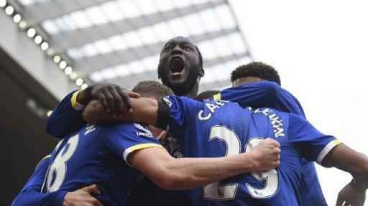 Everton blijft op koers voor Europees voetbal na 24e treffer van Lukaku