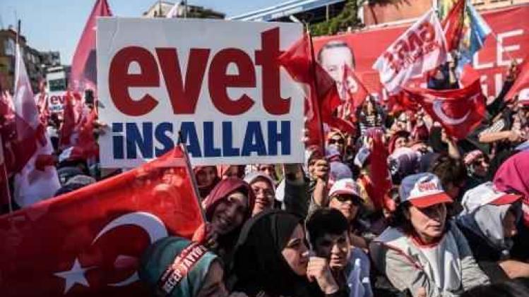 Turks referendum - Eerste stembussen openen om 06.00 uur