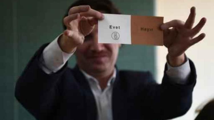 Ja-kamp fors voorop na telling kwart stemurnes in Turkije