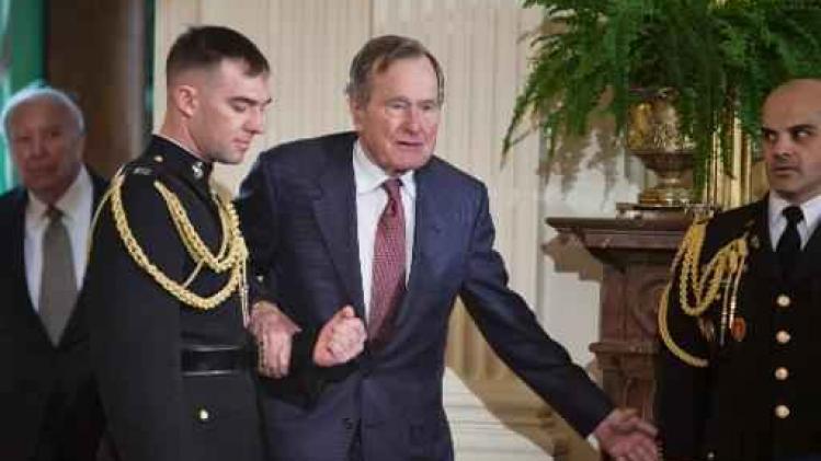 Amerikaanse ex-president George H.W. Bush opnieuw in ziekenhuis voor longontsteking
