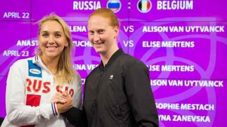 Alison Van Uytvanck opent Fed Cup tegen Russin Elena Vesnina