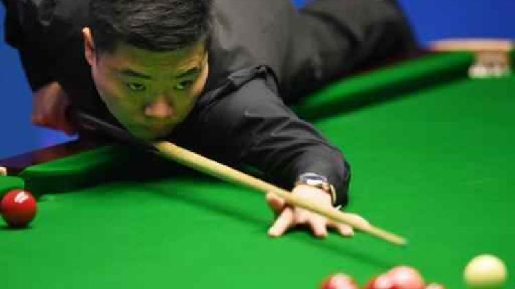 WK snooker - Ding Junhui plaatst zich met hakken over de sloot voor kwartfinale tegen Ronnie O'Sullivan