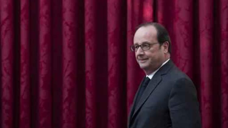 Franse presidentsverkiezingen - Uittredend president Hollande brengt stem uit