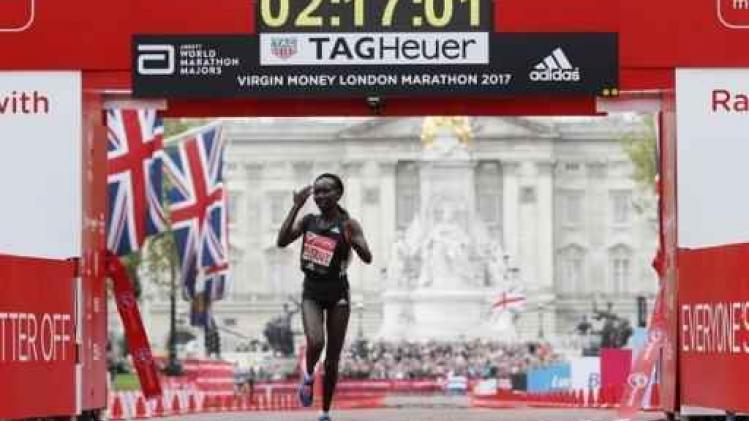 Keniaanse Keitany wint marathon van Londen in toptijd