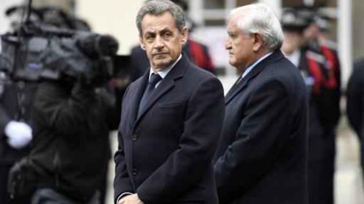 Ex-president Sarkozy stemt voor Macron