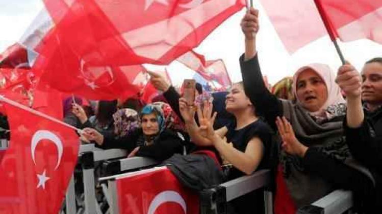 15 maanden voorwaardelijke celstraf voor Turkse lerares na oproep tot vrede