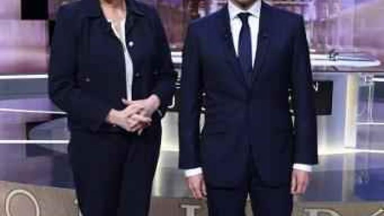 Franse presidentsverkiezingen - Marine Le Pen trapt presidentieel debat af met frontale aanval op Macron