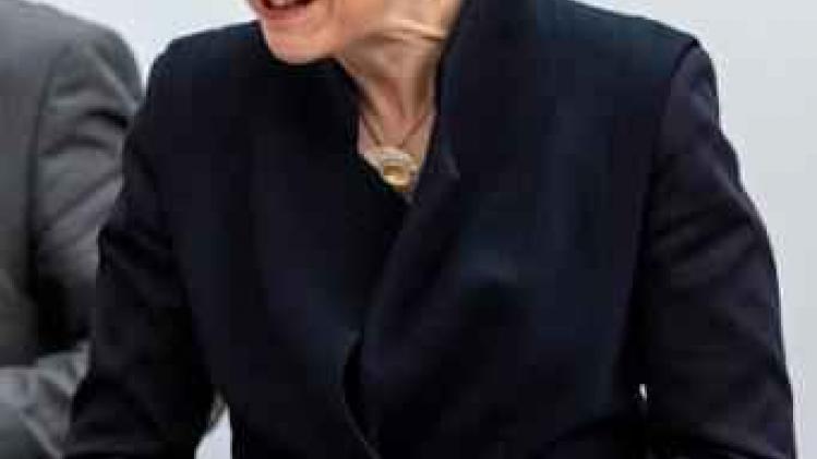 Franse presidentsverkiezingen - Theresa May besprak brexit met Macron