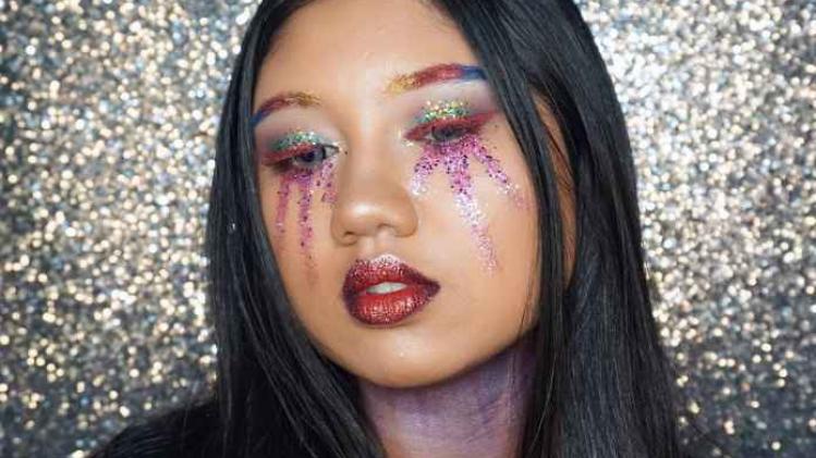 Glitter tears zijn nieuwste trend in beautywereld