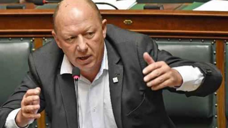 Sp.a wil gevangenissen verplichten om komst 'foreign terrorist fighters' aan te kondigen