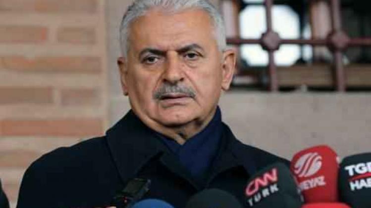 Ankara sommeert Berlijn te kiezen tussen Turkse staat en putschisten