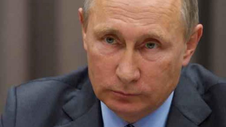 Poetin springt in de bres voor Trump en biedt transcriptie van gesprek aan