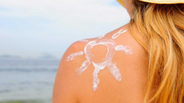 sunscreen-cancer-ftr