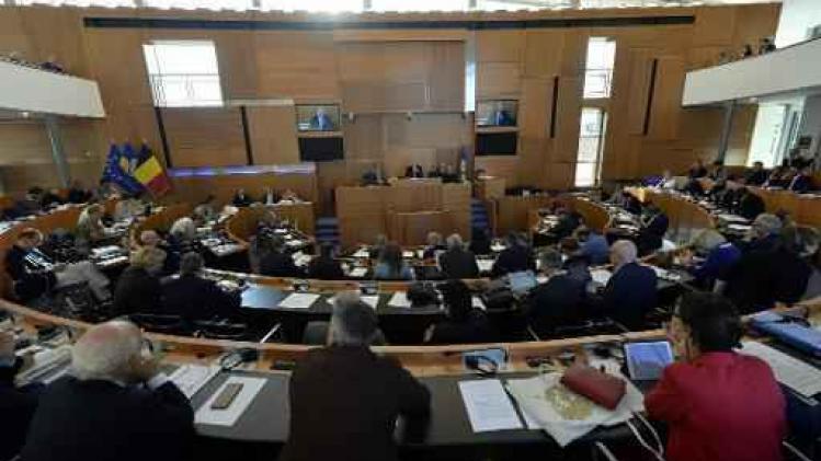 Brussels Parlement betreurt gebrekkige Nederlandstalige versie van nieuwe website