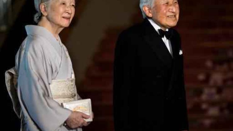 Japans parlement maakt de weg vrij voor latere troonsafstand keizer Akihito