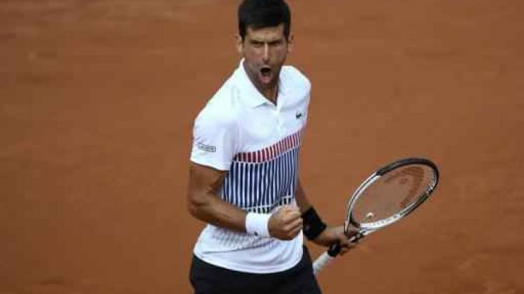 Roland Garros - Titelverdediger Novak Djokovic stoot door naar kwartfinales