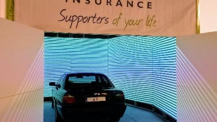 AG Insurance meet hagelschade aan auto op met scanner