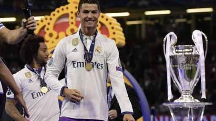 Cristiano Ronaldo is nog steeds beste betaalde sporter