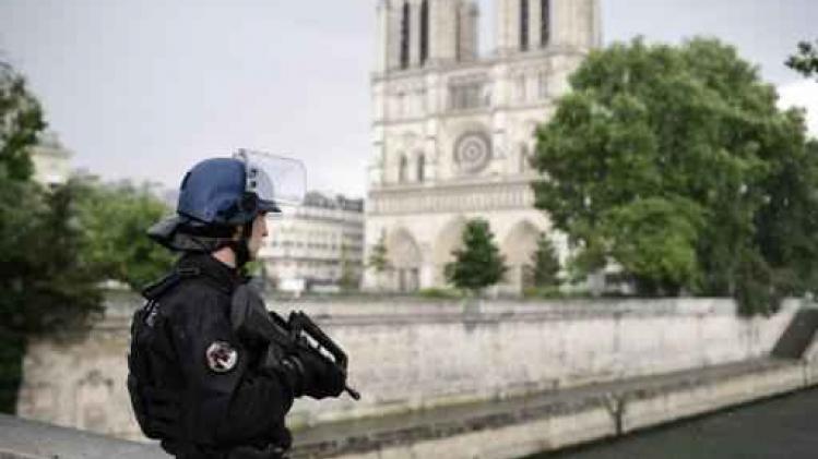 Schietpartij Notre Dame Parijs - Dader ondervraagd