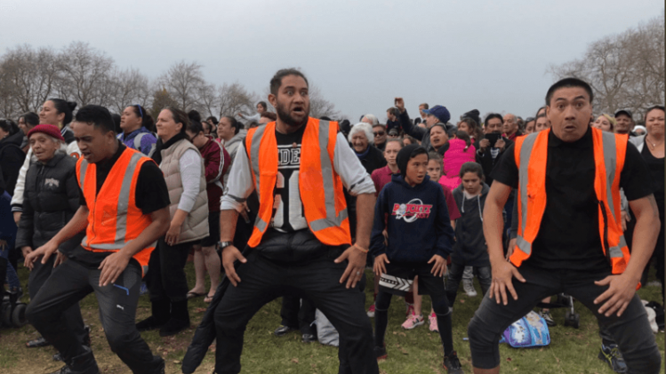 Nieuw-Zeelanders vestigen nieuw wereldrecord van 'grootste haka'