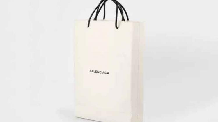 Balenciaga doet het opnieuw: 1.100 dollar voor shoppingtasje