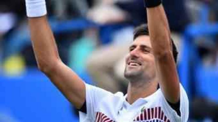 Novak Djokovic opent grasseizoen met vlotte overwinning in Eastbourne