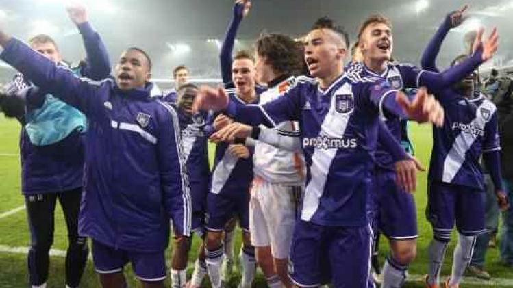 Jupiler Pro League - Brussels advocatenkantoor gaat ouders van erg jonge voetballers juridisch begeleiden