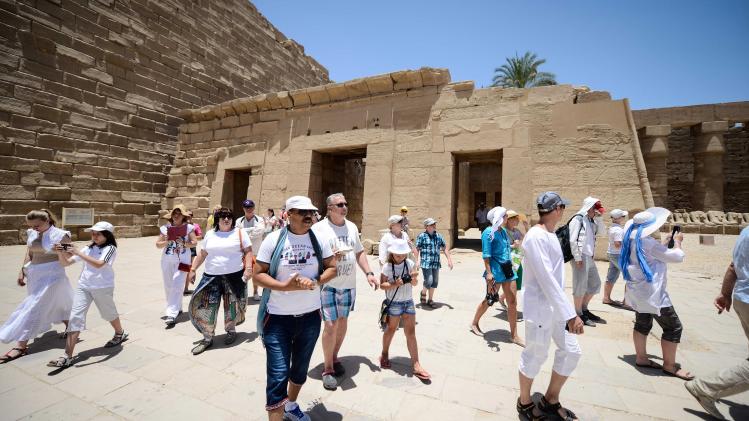 EGYPT-UNREST-LUXOR-TOURISM-ARCHAEOLOGY-POLICE