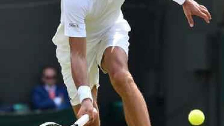 Novak Djokovic stoomt door naar derde ronde op Wimbledon