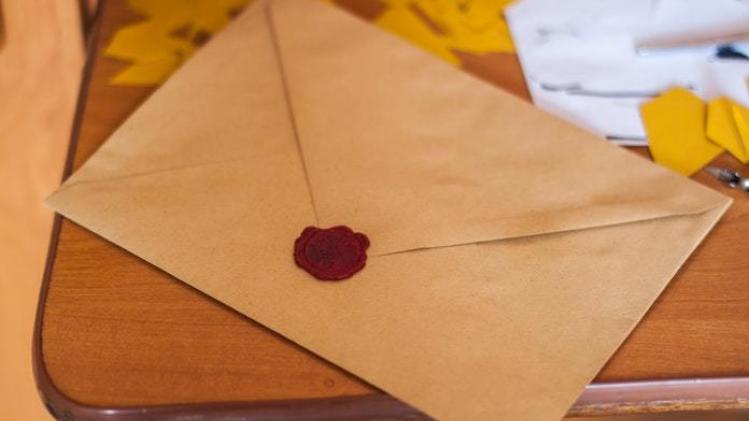 Ex-drugverslaafde brengt vrouw aan het huilen met hartverwarmende brief