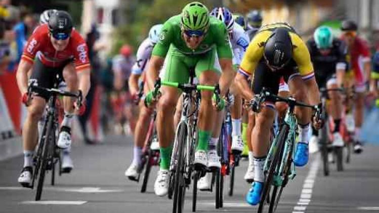 Tour de France - Dylan Groenewegen spurt naar zege in slotrit