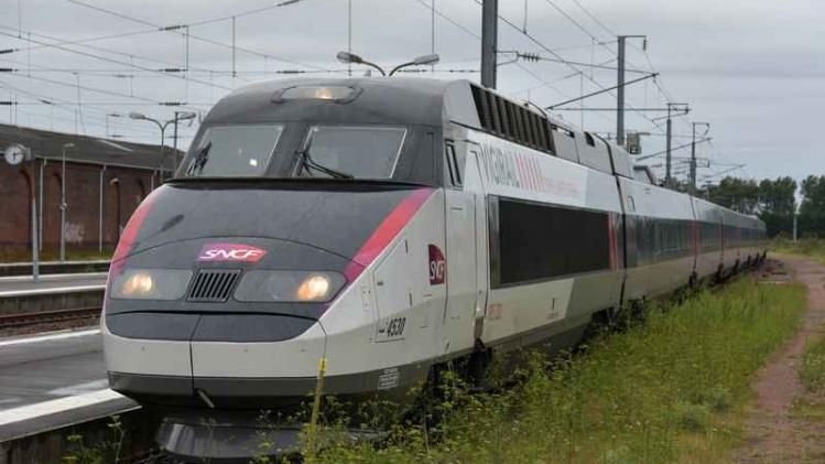 De IRIS 320 controleert de signalisatie op de hogesnelheidslijn tussen Brussel en Frankrijk