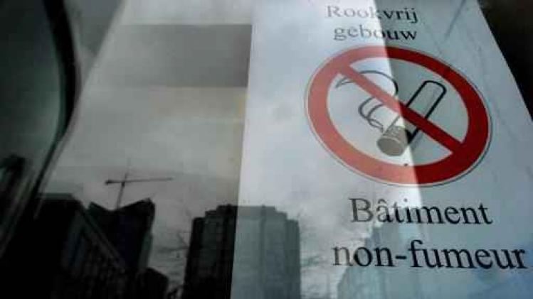 Aantal klachten over inbreuken op rookverbod sterk gedaald