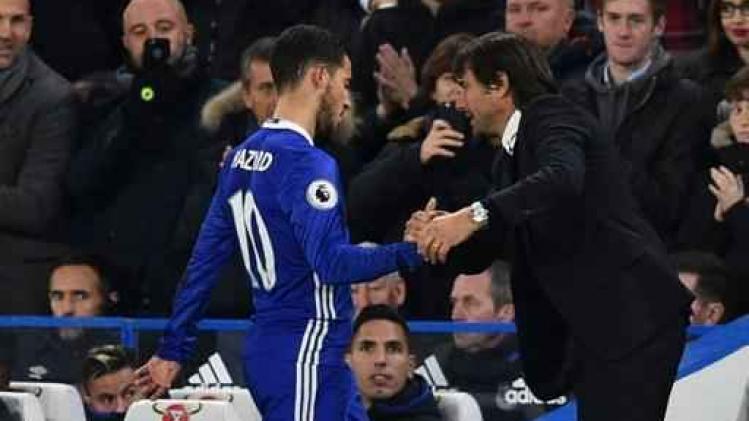 Chelsea-coach Antonio Conte ontkent transfer van Eden Hazard naar Barcelona