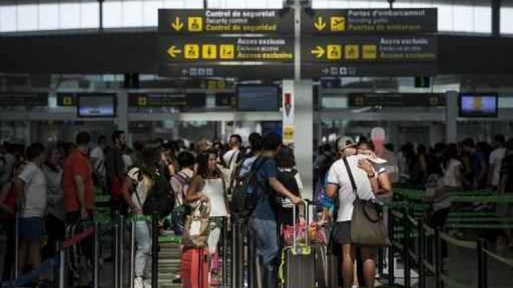 Veiligheidspersoneel luchthaven Barcelona staakt vanaf middernacht voor onbepaalde duur