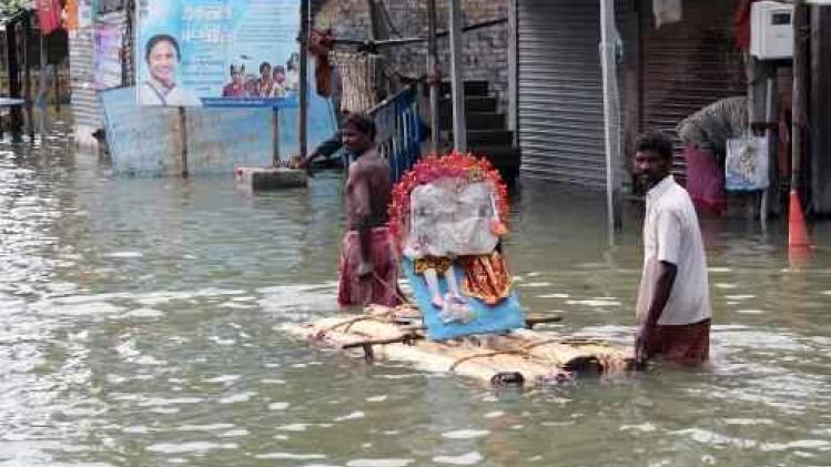 Al zeker 700 doden bij overstromingen in zuiden van Azië