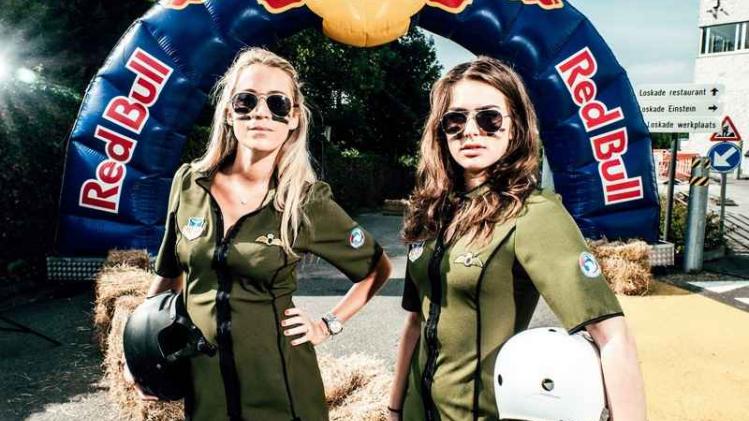 Red Bull Zeepkistenrace Emilie Dupuis & Olga Leyers Thomas Sweertvaegher