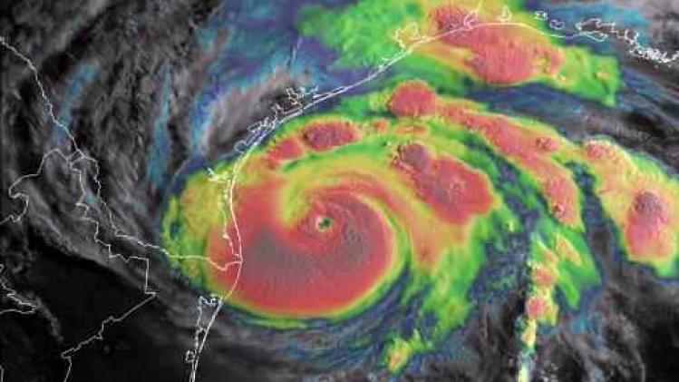 Orkaan Harvey - Orkaan heeft zich ontwikkeld tot orkaan van categorie 4