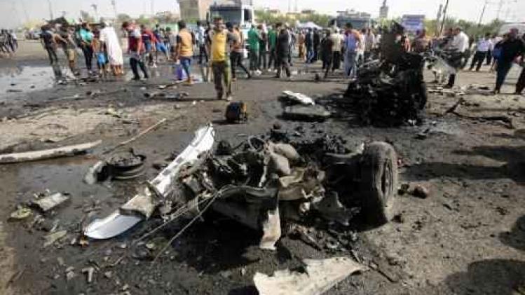 Elf doden bij aanslag met bomauto in Bagdad