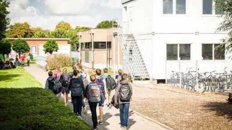 Ontwerp leerlinge uit Maldegem siert 400.000 leerlingenkaarten