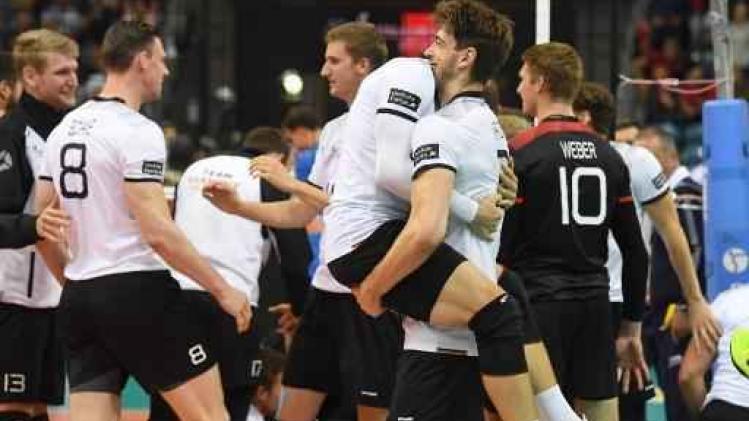 EK volley (m) - Duitsland plaatst zich voor finale na spectaculaire comeback