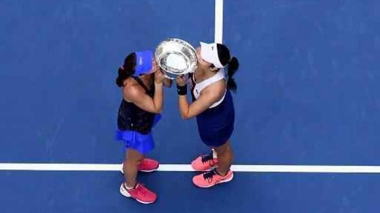 US Open - Dubbeltitel bij de vrouwen is voor Hingis en Chan