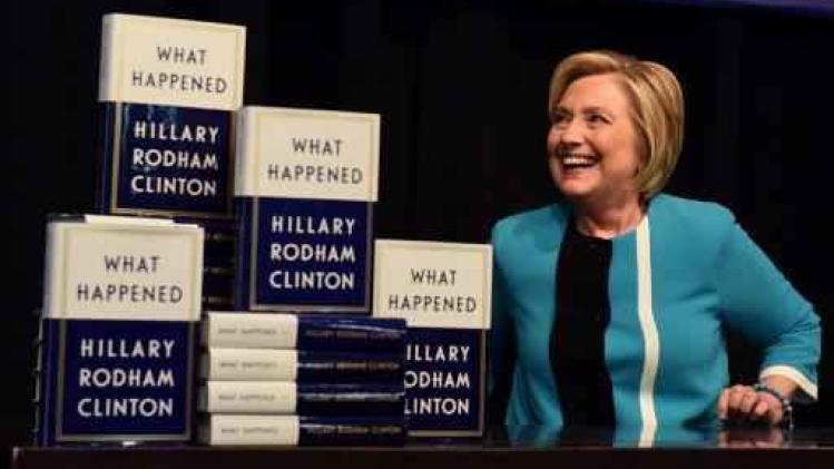 Bijna uitsluitend gunstige kritieken voor Clintons jongste boek 'What happened?' op Amazon