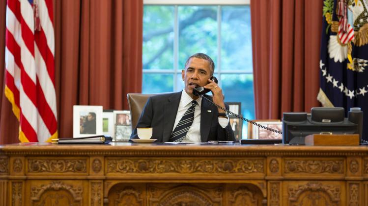 Barack_Obama_on_the_telephone_with_Hassan_Rouhani